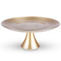 Tortenständer auf einem goldenen Glasbein