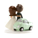 Newlyweds with a car