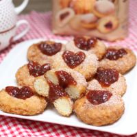 Glutenfreie Hüttenkäse-Donuts