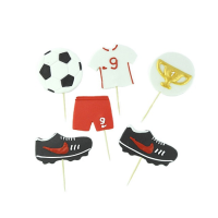 Fußball - Fußballschuhe, Ball, Trikot, Pokal