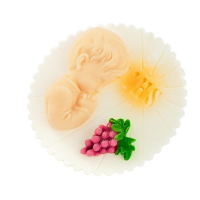 Tablička s chlapcom a hroznom