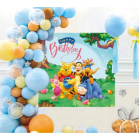 Balloon garland + Winnie the Pooh poster