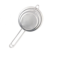 Set of 3 stainless steel strainers 7-8-10 cm