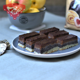 Gluten-free poppy-apple slices