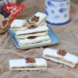 Gluten-free crunchy protein bars - Radačky