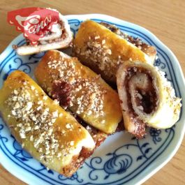 Gluten-free sourdough rolls with chocolate and nuts