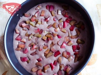 Gluten-free rhubarb cake with strawberry jam