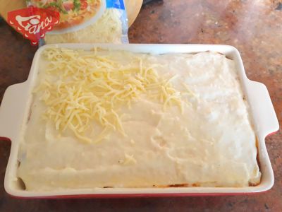 Gluten-free lasagna with ground beef and béchamel