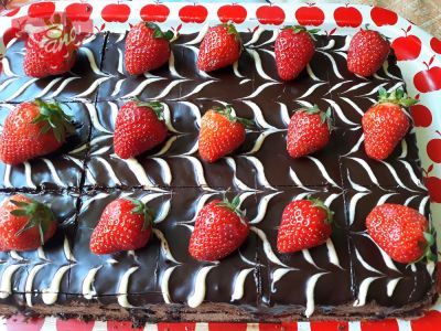 Gluten-free chocolate cubes with pieces of strawberries