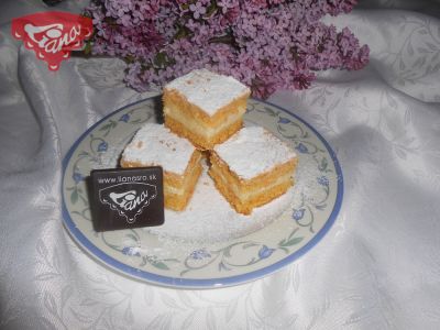 Bezlepkový mrkvový linzer s tvarohem