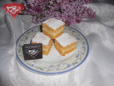 Gluten-free carrot linzer with cottage cheese