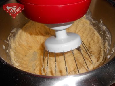 Glutenfreier geriebener Apfel oder Käsekuchen