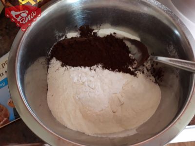 Bezlepkový dort s mascarpone-čokoládovou nádivkou