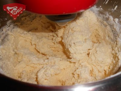 Glutenfreier geriebener Apfel oder Käsekuchen