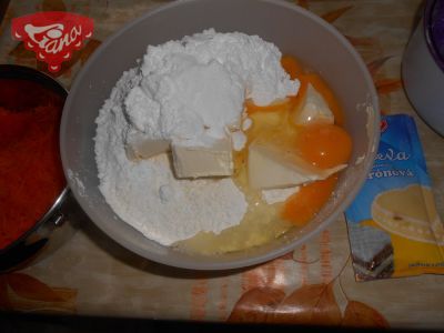 Bezlepkový mrkvový linzer s tvarohem