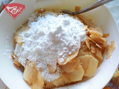 Gluten-free apple pudding dessert