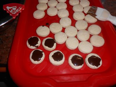 Gluten-free cocoa - liquor spies