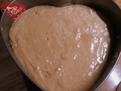 Bezlepková Valentínska ovocná torta