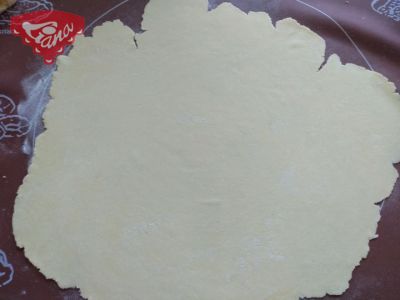 Bezglutenowy makaron szeroki na deser lub do zupy fasolowej