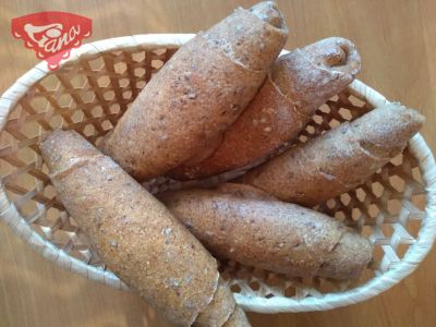 Gluténmentes kovászos sötét tekercs
