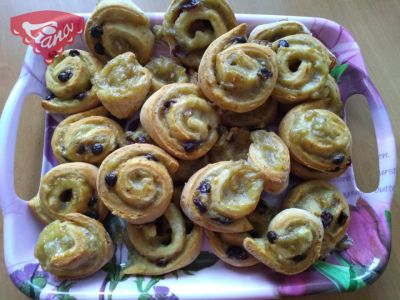 Bezlepkové šneci s pudinkem a banánem