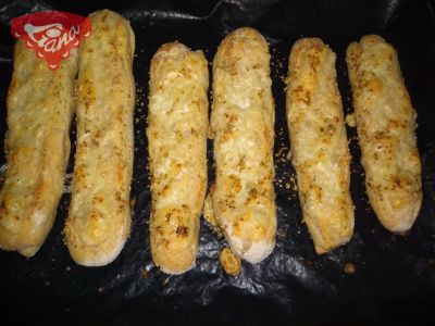Bezlepkové sýrové tyčinky