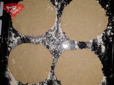 Gluten-free pita bread