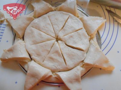 Gluten-free garlic yeast flower