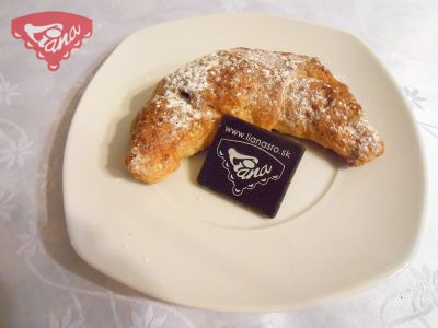 Gluten-free walnut rolls
