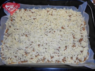 Glutenfreier geriebener Apfel oder Käsekuchen