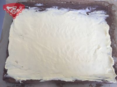 Gluténmentes bársonytekercs banánnal