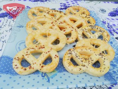 Gluten-free pretzels