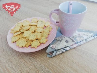 Gluten-free poppy seed crackers