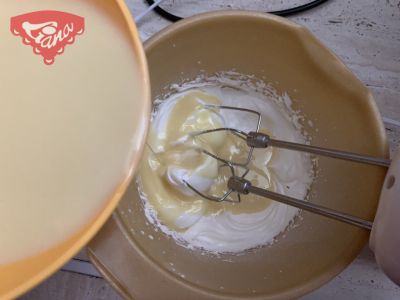 Csokoládé mousse tükörmázzal