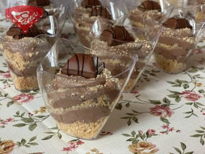 Mini kinder bueno cheesecake