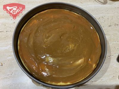 Cheesecake se slaným karamelem