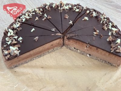 Chocolate cheesecake with 70% chocolate