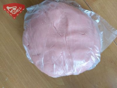 Gluten-free raspberry hearts