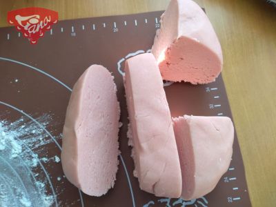 Gluten-free raspberry hearts