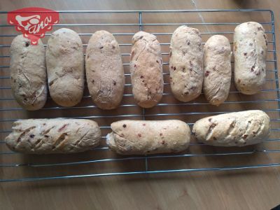 Glutenfreie Baguettes mit Zwiebeln