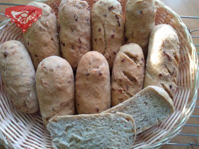 Glutenfreie Baguettes mit Zwiebeln