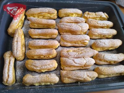 Bezlepkové a bezmléčné éclairs s vanilkovým krémem