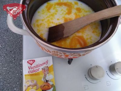 Bezlepkové a bezmléčné éclairs s vanilkovým krémem