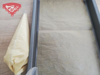 Gluten-free profiteroles