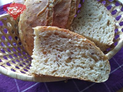 Gluten-free sourdough bread with kefir and honey