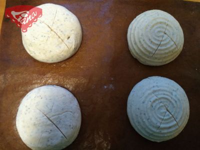 Gluten-free sourdough bread bowls