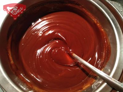 Gluten-free chocolate crinkles