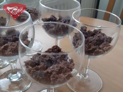 Gluten-free mole cake in glasses