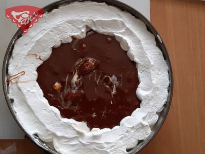 Bezlepková karamelová torta