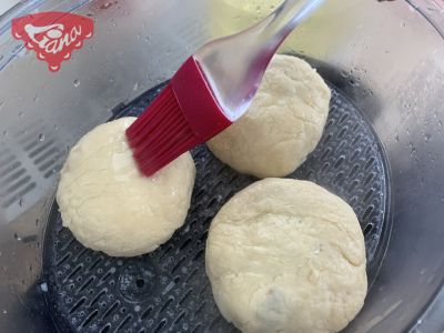 Gluten-free steamed buns